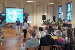 3a83024e-21e5-45d9-a951-221024fff565