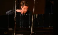 1758349487dsc-3297-