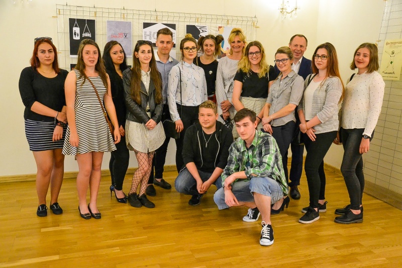 Absurd – trzynastego w piątek, czyli wernisaż wystawy na Zamku Piastowskim