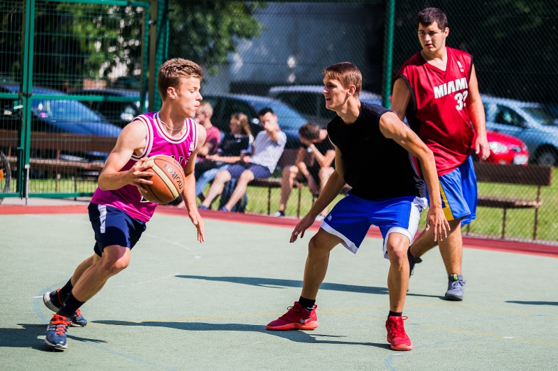 W CKZiU nr 1 rywalizowali w rozgrywkach streetballa