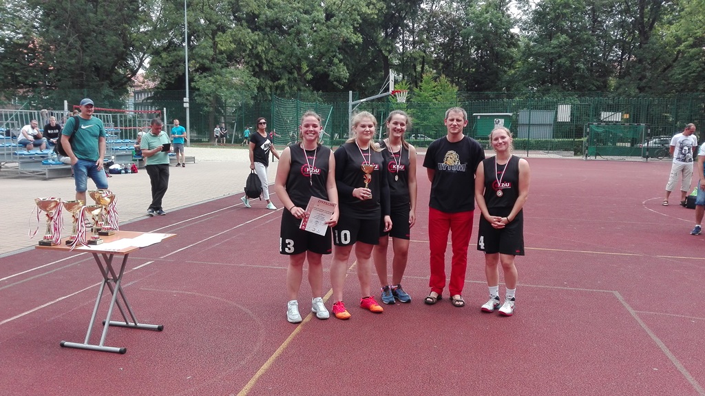 Koszykarki CKZiU 1 – Ekonomik na III miejscu w województwie śląskim