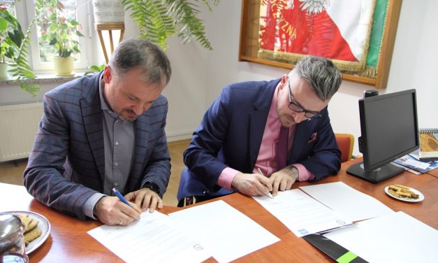 Podpisanie współpracy Ekonomika z firmą LKW WALTER