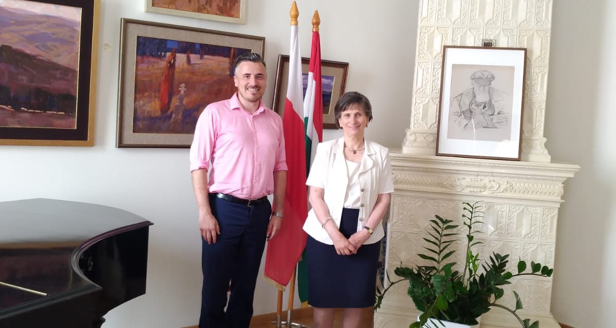 Ekonomik przymierza się do współpracy z węgierską szkołą