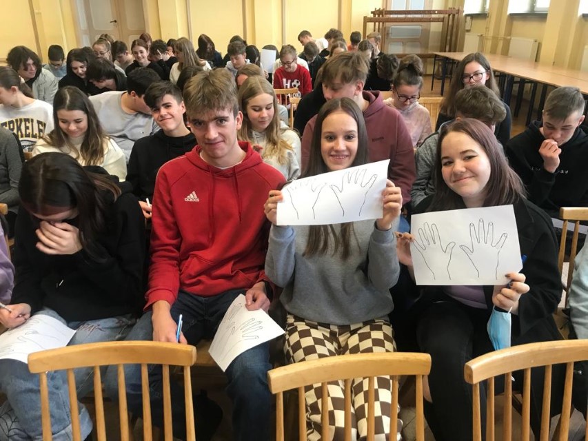 Wolni od uprzedzeń. Wolni od przemocy