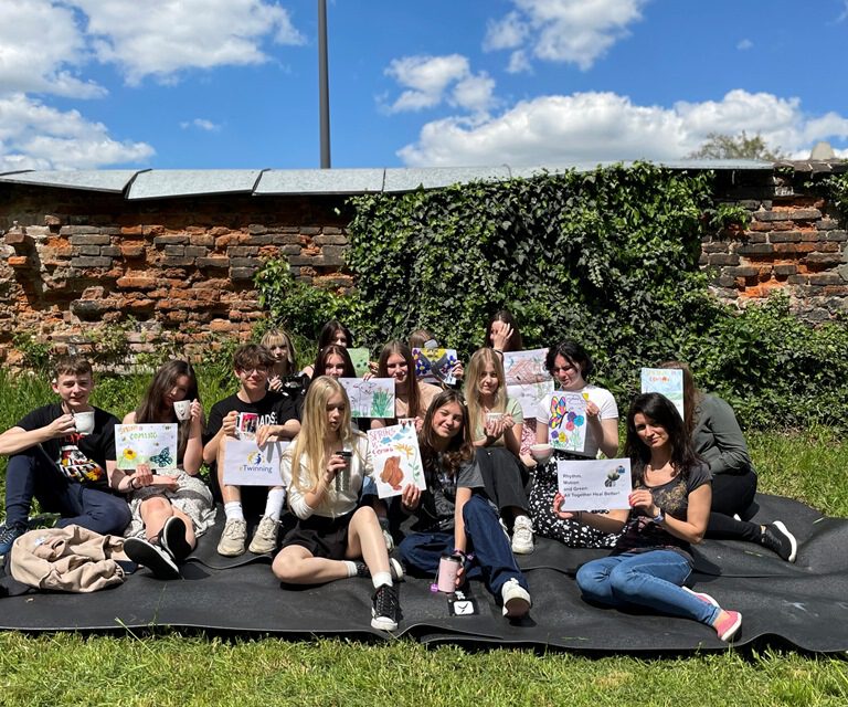 ZSE z projektem eTwinning Rhythm, Motion and Green: All Together Heal Better!