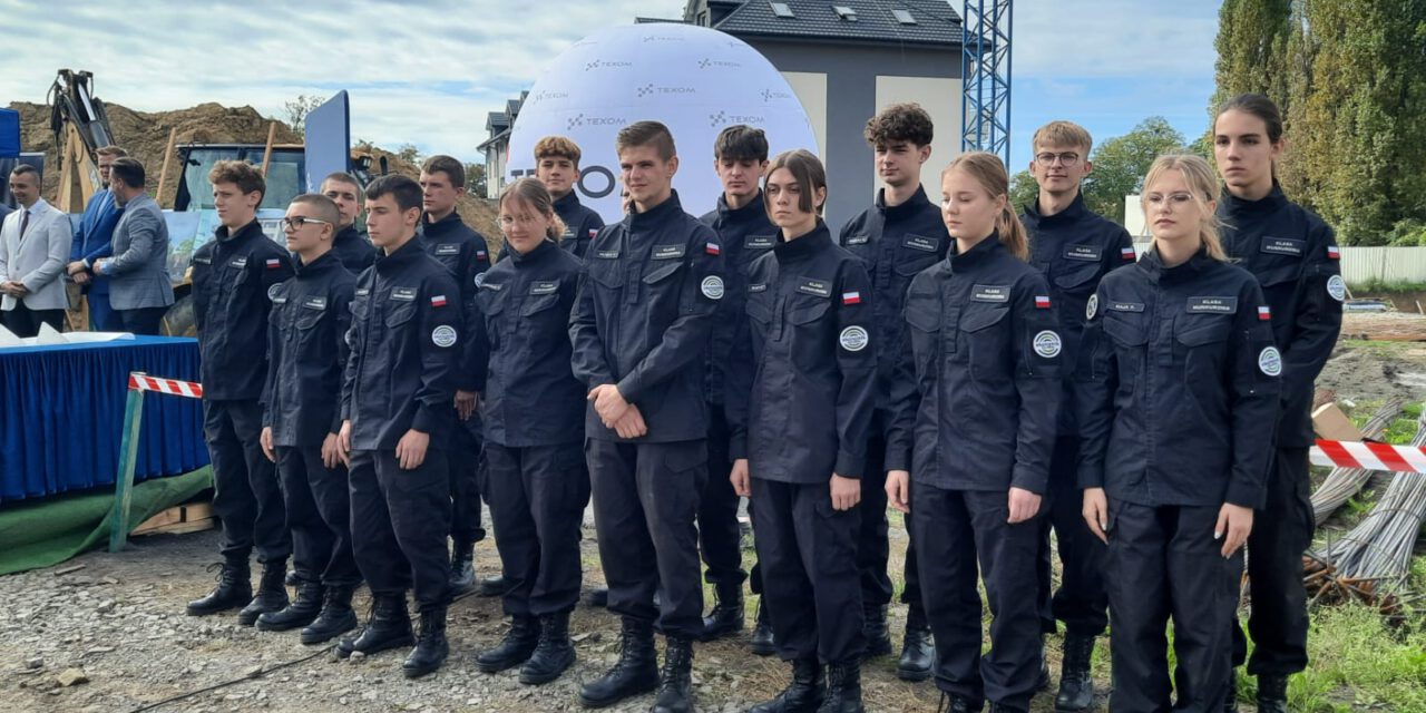 KLASA MUNDUROWA Z WIZYTĄ W ZAKŁADZIE KARNYM