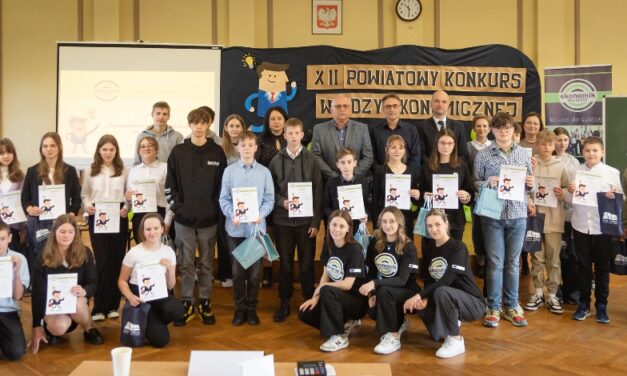 Finał XII Powiatowego Konkursu Wiedzy Ekonomicznej
