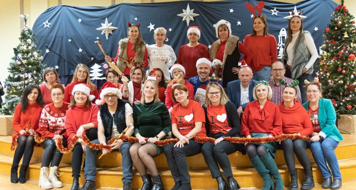 Świąteczne kolędowanie Ekonomika