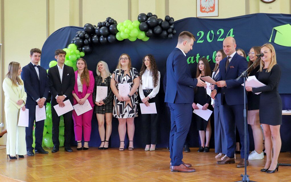 Pożegnanie maturzystów w ZSE